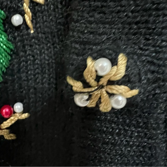 Christmas Sweater Embroidered Cardigan Size Medium Cotton Blend Black Red Green - Picture 7 of 11